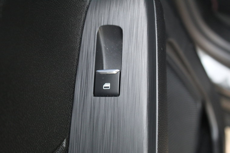 Vehicle Image 34