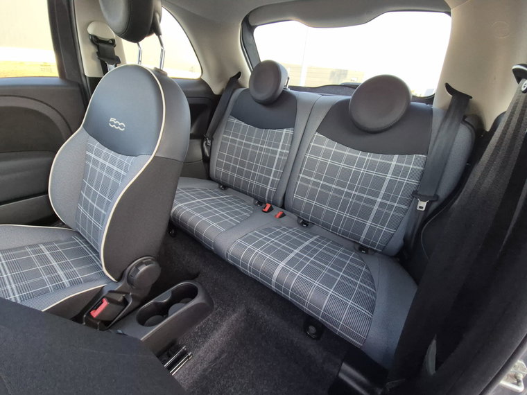 Vehicle Image 16