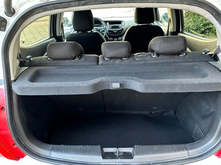Vehicle Image 21