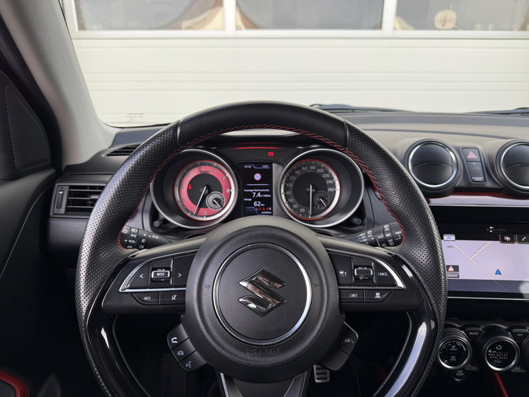 Vehicle Image 14