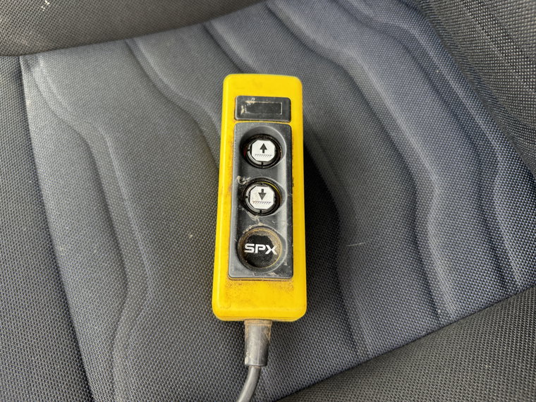 Vehicle Image 24