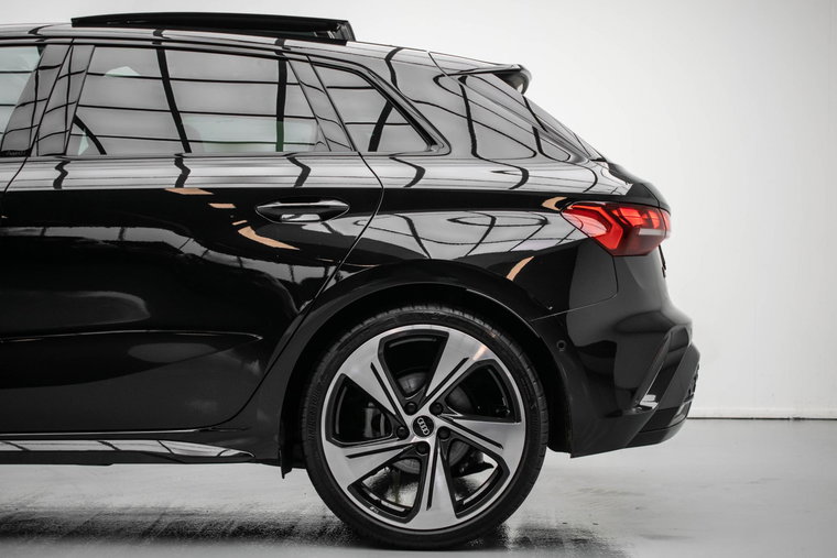 Vehicle Image 50