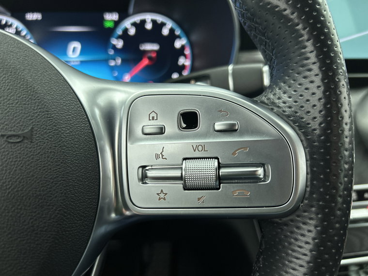 Vehicle Image 29