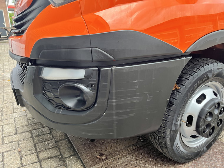 Vehicle Image 40
