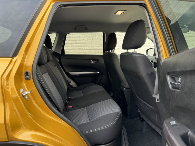 Vehicle Image 21
