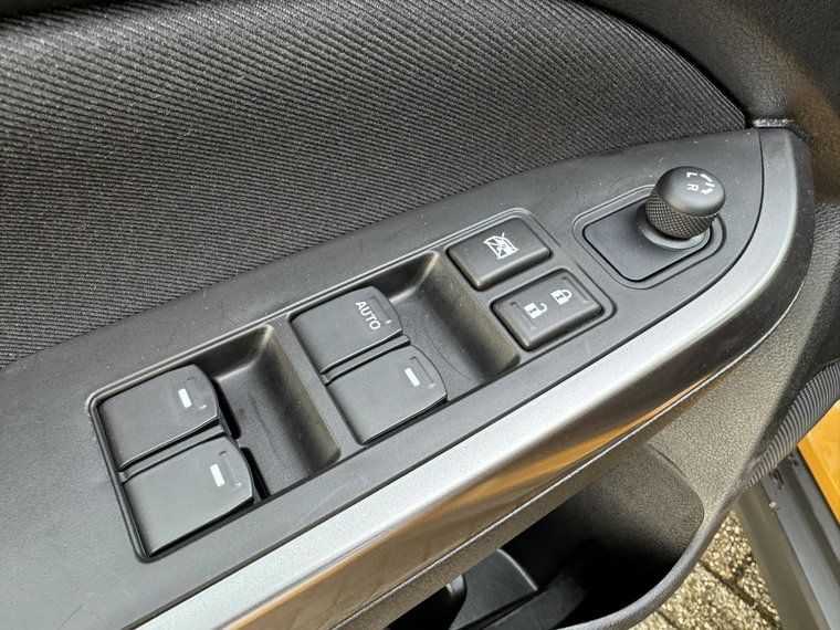 Vehicle Image 40