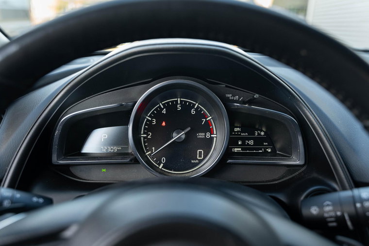 Vehicle Image 25