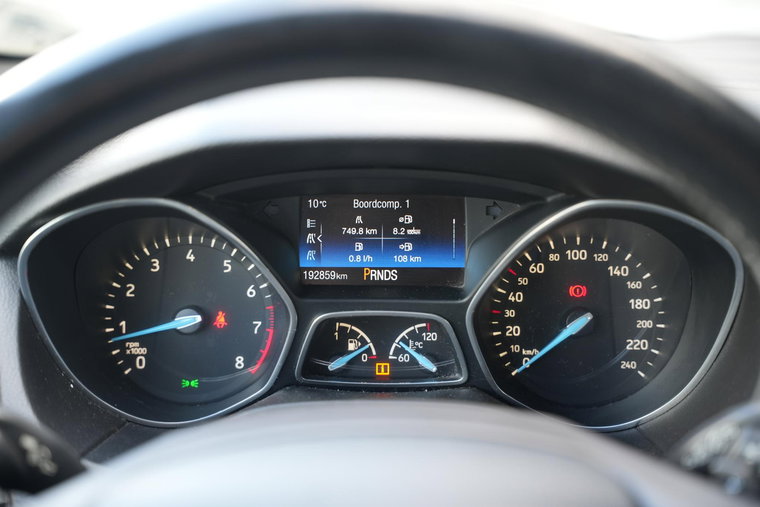 Vehicle Image 15