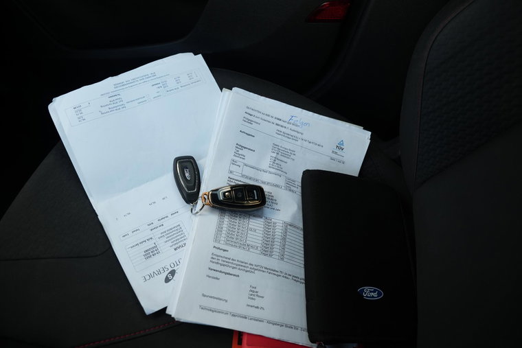 Vehicle Image 35