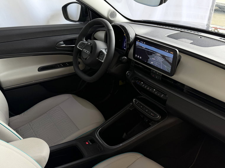 Vehicle Image 36