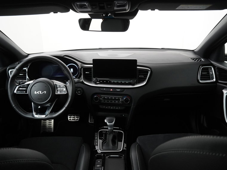 Vehicle Image 38