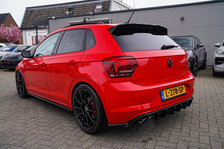 Vehicle Image 20