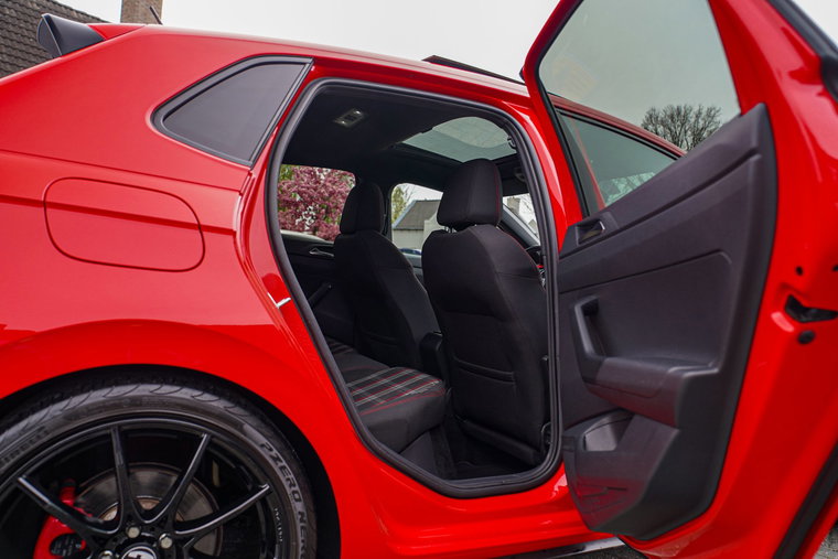 Vehicle Image 31