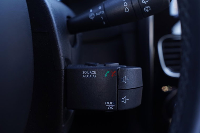 Vehicle Image 37