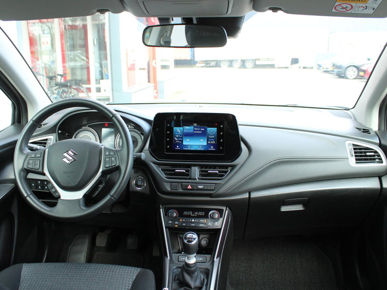 Vehicle Image 15