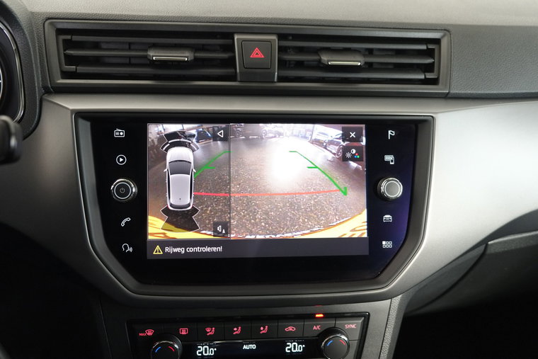 Vehicle Image 19
