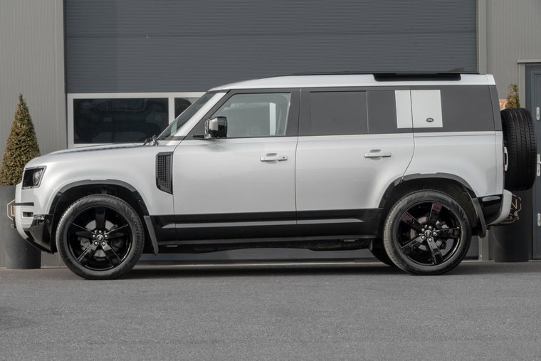 Vehicle Image 11