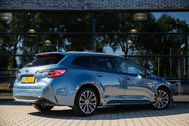 Vehicle Image 3