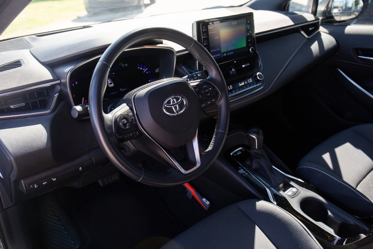 Vehicle Image 9