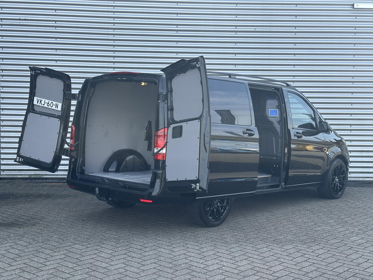 Vehicle Image 24