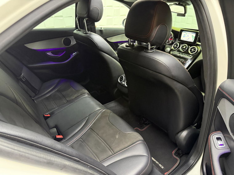 Vehicle Image 37