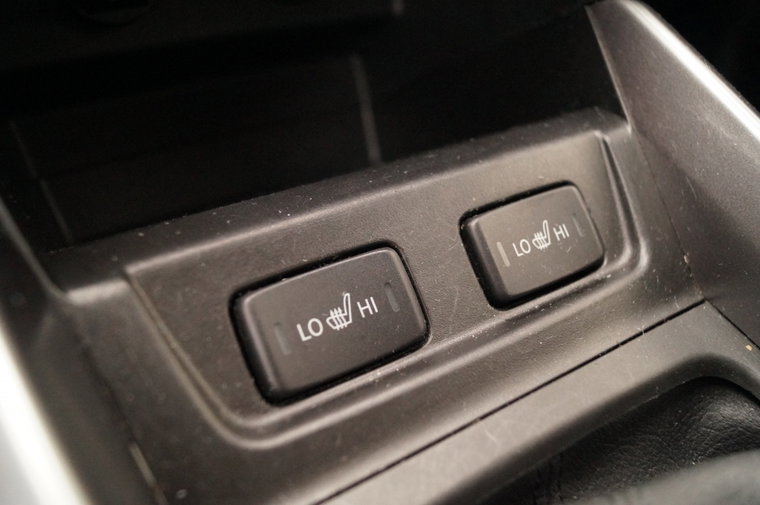 Vehicle Image 25