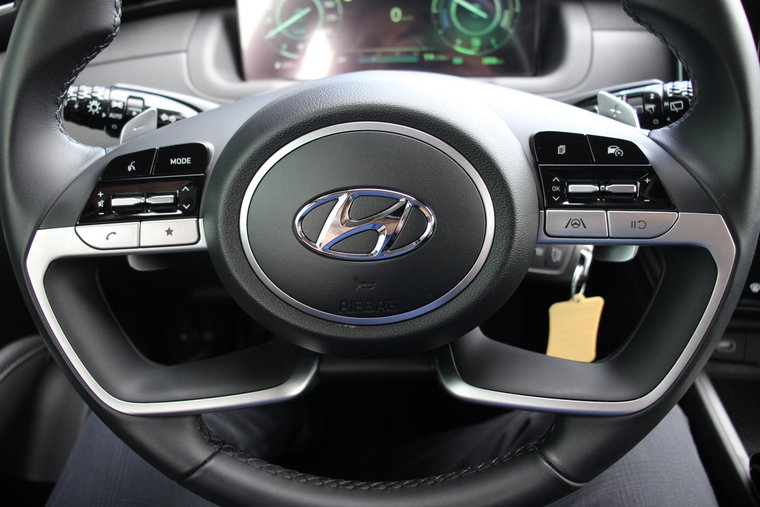 Vehicle Image 13