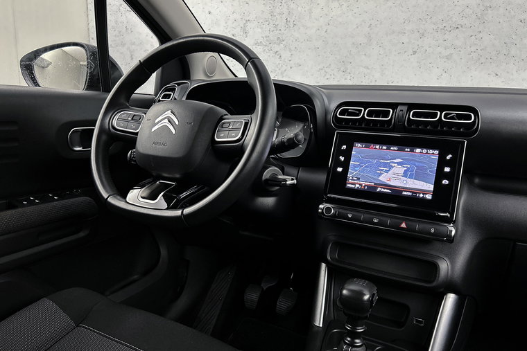Vehicle Image 27