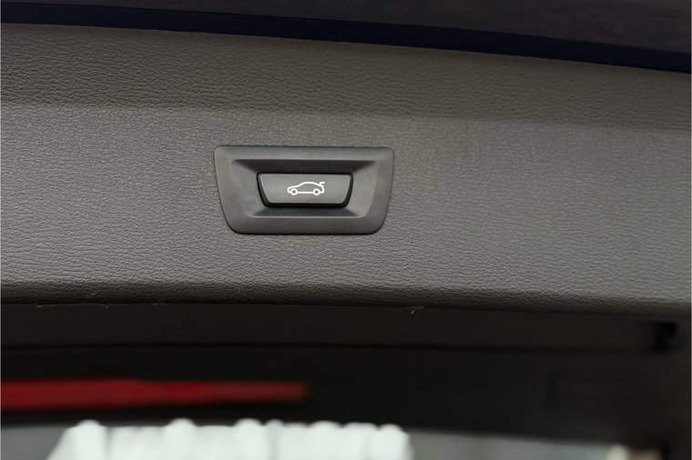 Vehicle Image 45