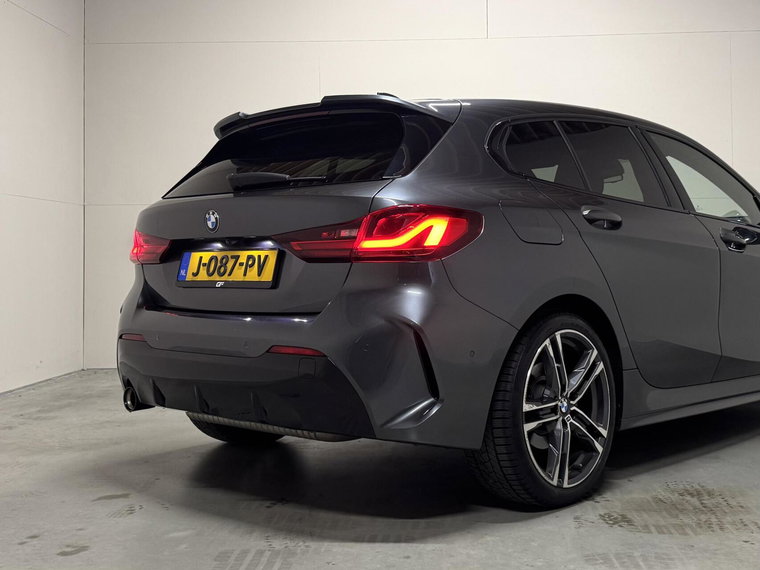 Vehicle Image 60