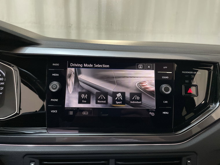 Vehicle Image 18