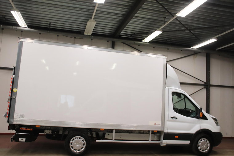 Vehicle Image 11