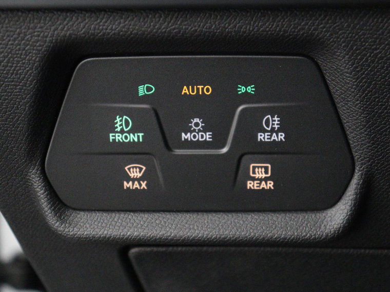 Vehicle Image 33