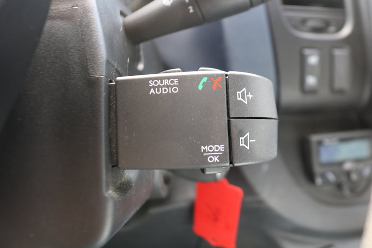 Vehicle Image 27
