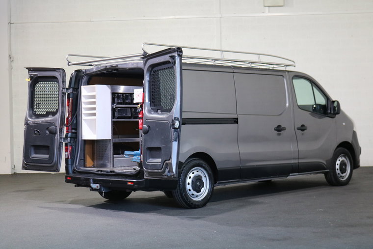 Vehicle Image 10