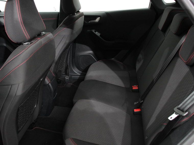 Vehicle Image 25