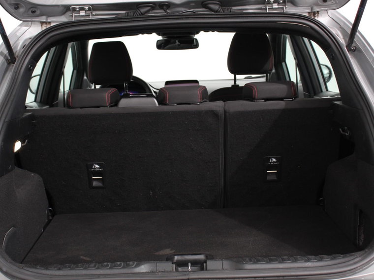 Vehicle Image 37
