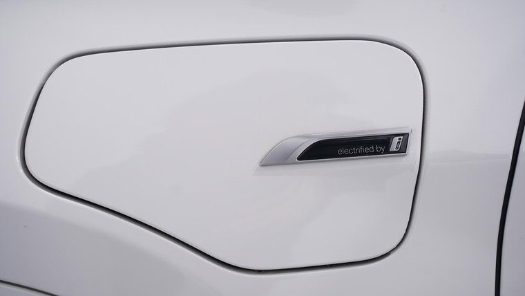 Vehicle Image 19