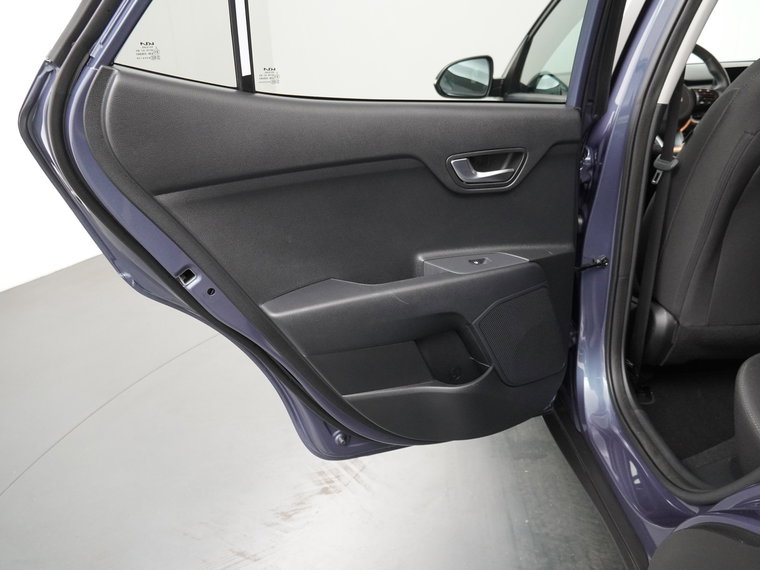 Vehicle Image 38