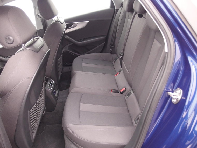 Vehicle Image 38