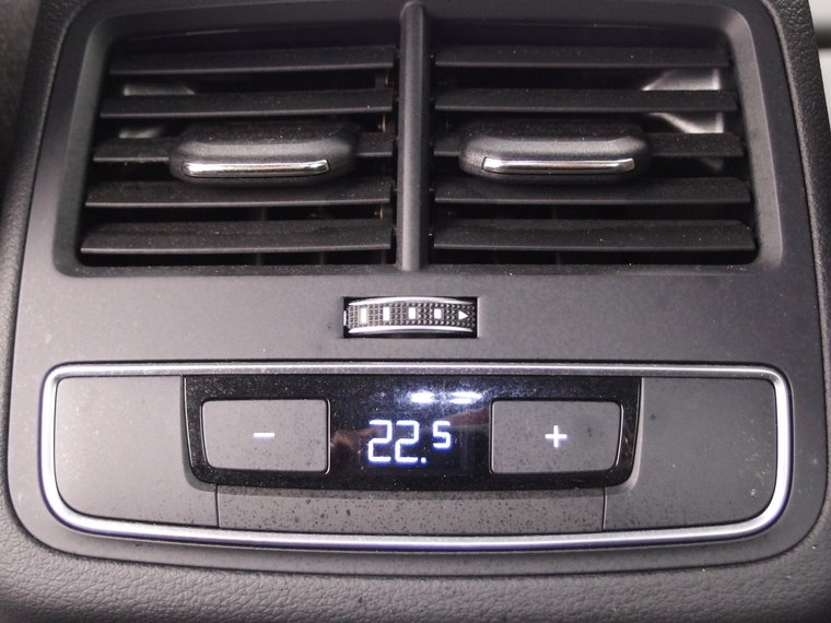Vehicle Image 39