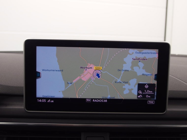 Vehicle Image 10