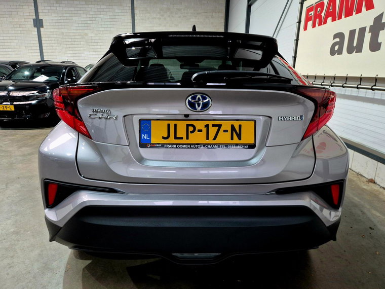 Vehicle Image 10