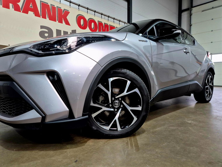 Vehicle Image 11