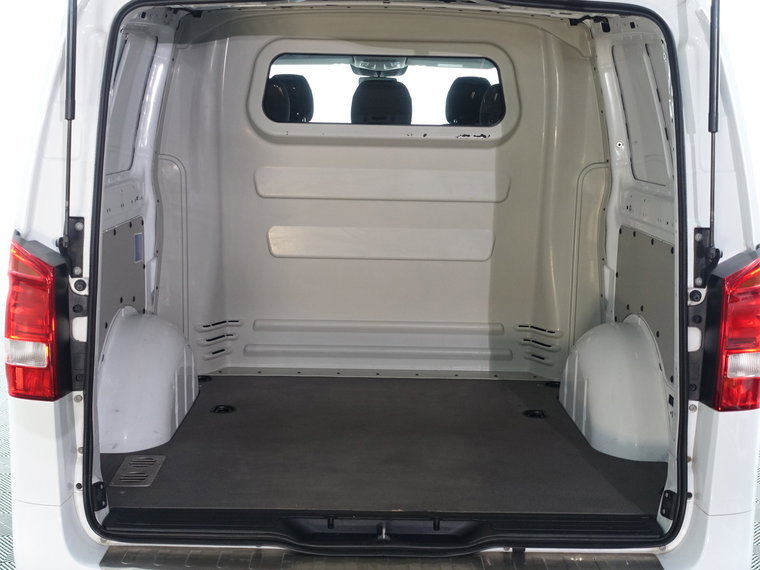 Vehicle Image 35