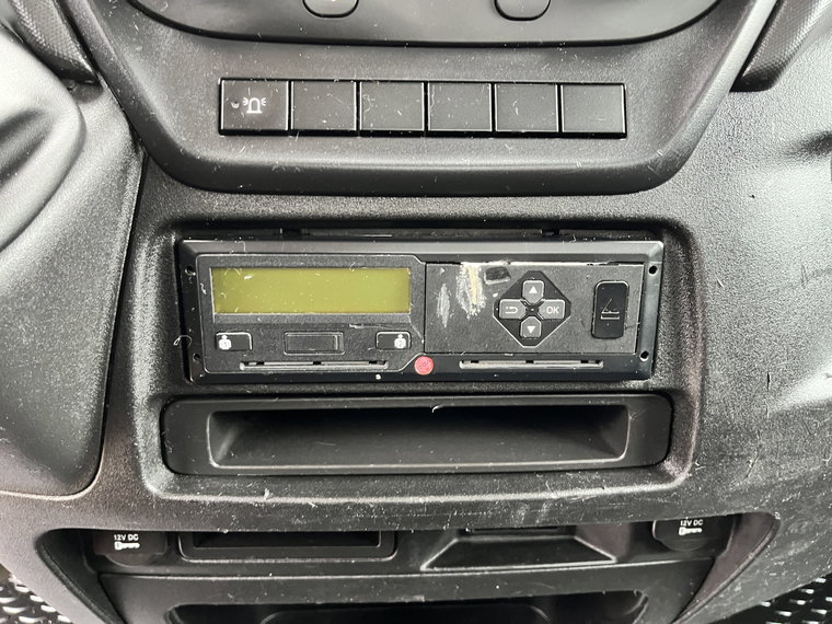 Vehicle Image 29