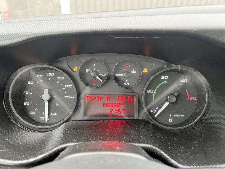 Vehicle Image 33
