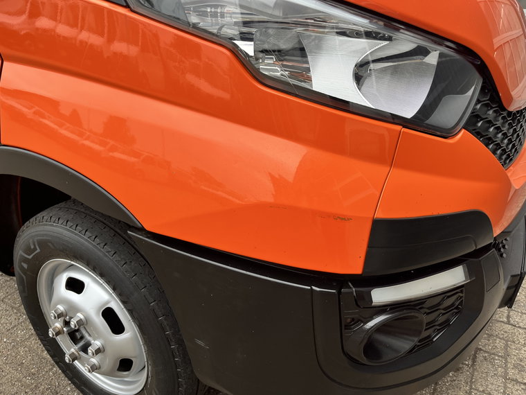 Vehicle Image 40