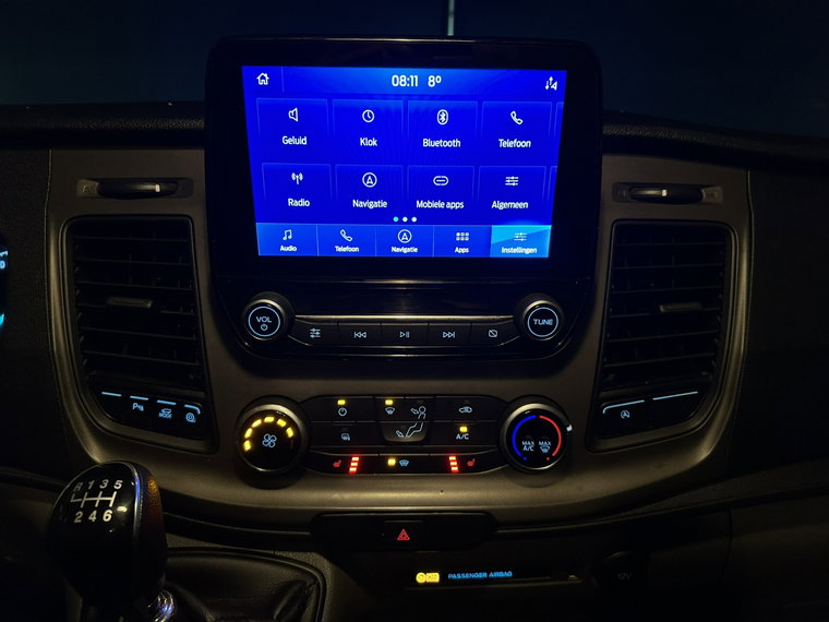 Vehicle Image 18