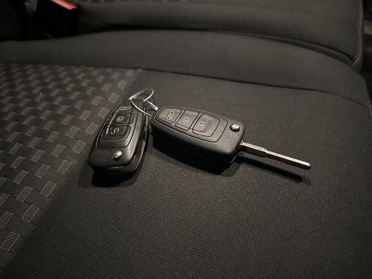 Vehicle Image 21